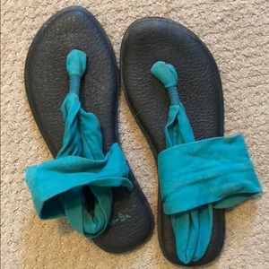 Sanuk teal sandals